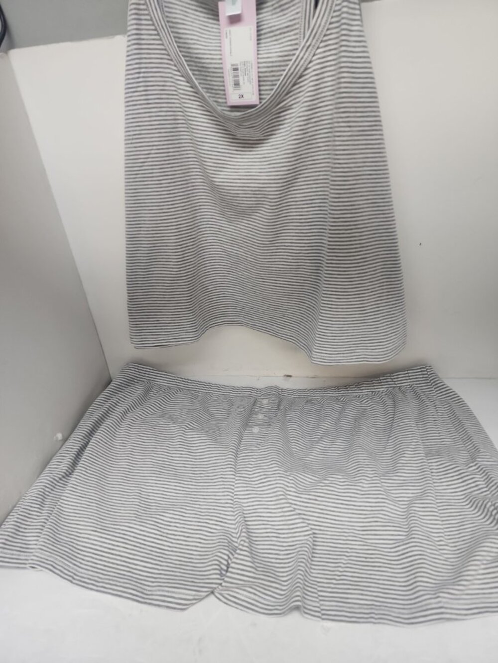Wild Fable Women's Gray Stripe Pajama Set  Gray/White Size 2X New!!!